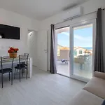 Acqua Marina By Interhome