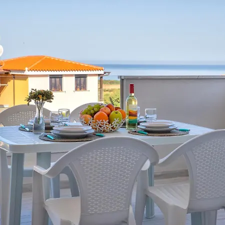 Acqua Marina By Interhome